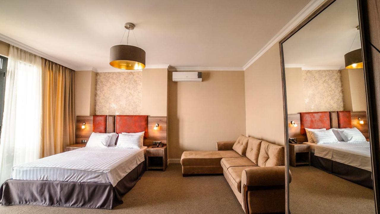 Hotel Montana Kvariati Eksteriør bilde